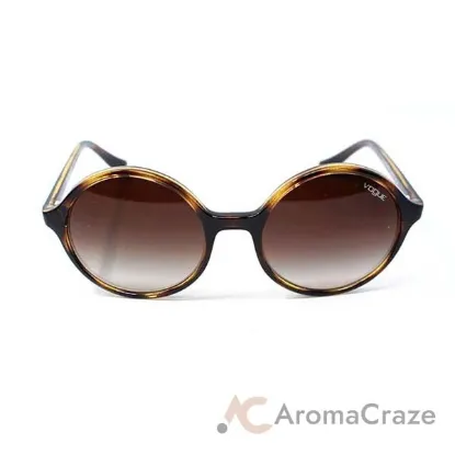 Picture of Vogue VO5036S W656-13 - Dark Havana-Brown Gradient by Vogue for Women - 52-19-135 mm Sunglasses