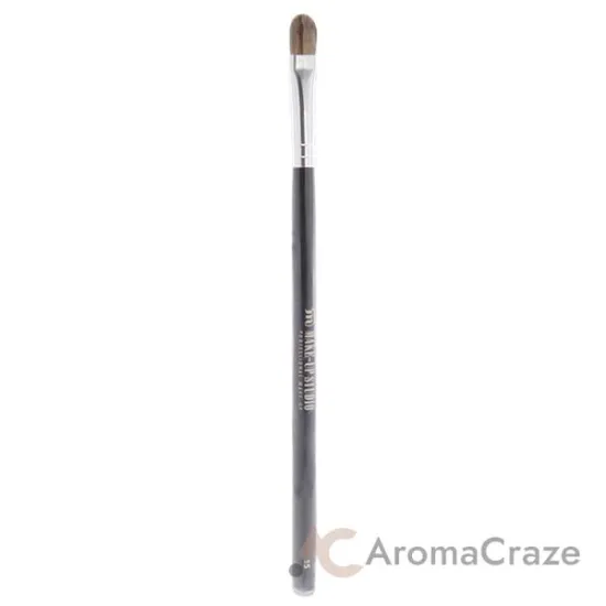 Picture of Eyeshadow Brush - 15 Medium Slim by Make-Up Studio for Women 1 Pc Brush