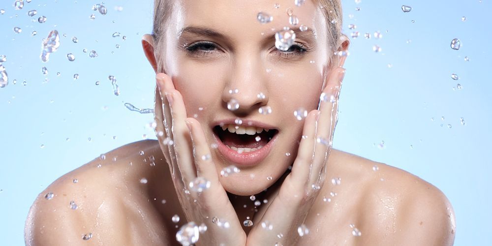 6 Purifying Face Washes to Keep Your Skin Gorgeous Though Summer