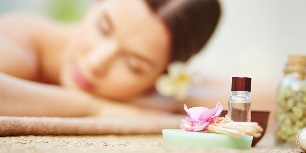 Essential Oils and Aromatherapy to Release out Pandemic Stress